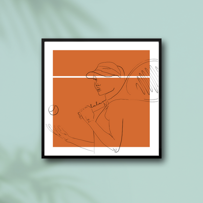 Line-Art-Poster „Matchpoint Moment“ von Sels Studio in schwarzem Rahmen, zeigt eine fokussierte Tennisspielerin in minimalistischen Linien auf einem terrakottafarbenen Hintergrund mit weißer Netzlinie. Die Komposition erinnert an den entscheidenden Moment auf dem Tennisplatz und verleiht Sportästhetik einen künstlerischen Ausdruck.