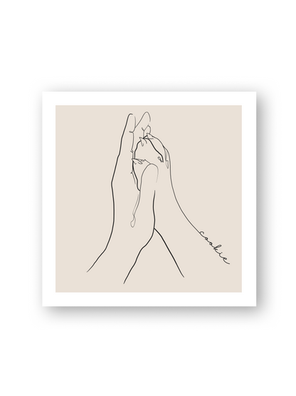 Line Art Poster „Patita“ von Sels Studio – Hundepfote in aufrechter Handhaltung als Zeichen von Verbundenheit auf beigem Hintergrund