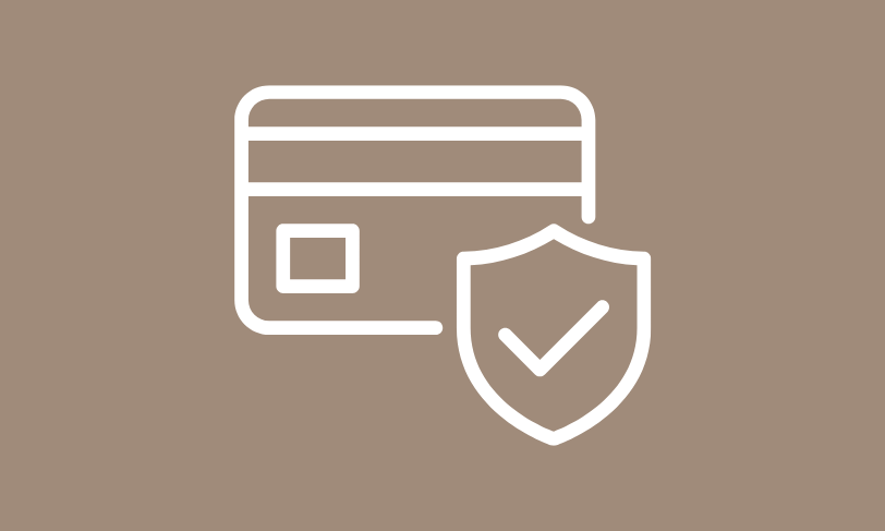 Icon mit stilisierter Kreditkarte und Häkchen-Schild – Symbol für sichere und schnelle Bezahlung bei Sels Studio mit PayPal, Kreditkarte, Klarna oder Sofortüberweisung